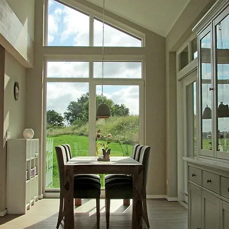 Holiday home Haus Linde *